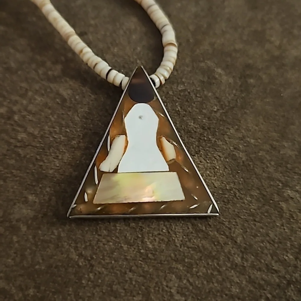 VTG 1970s Puka Heishi Abalone Inlay Triangle Pendant Necklace